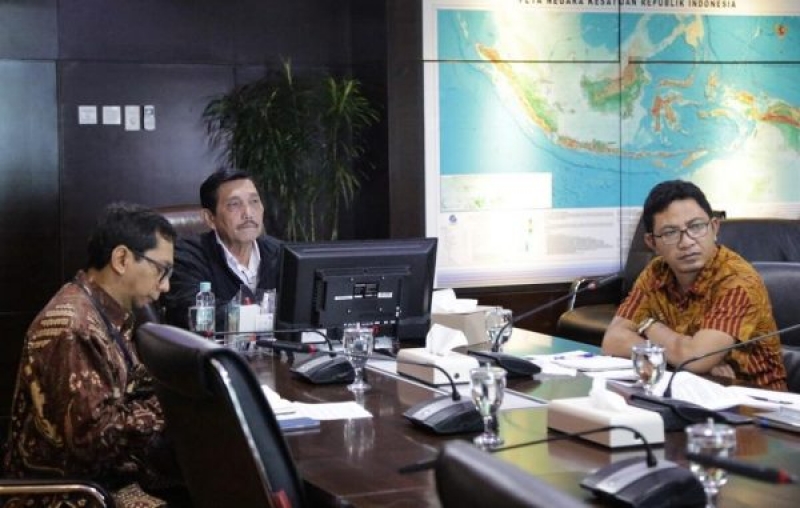 Bertemu Luhut Binsar Panjaitan (Menteri Koordinator Bidang Kemaritiman) Ini Masukan Serikat Petani kelapa Sawit