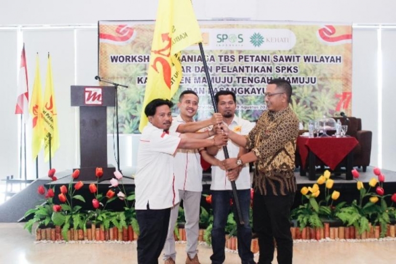 Lantik Pengurus SPKS Sulbar, Sekjen Ungkap 2 Tantangan Sawit