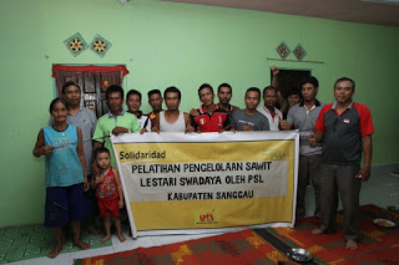 PSL Latih Petani Sawit Mandiri di Desa Embala